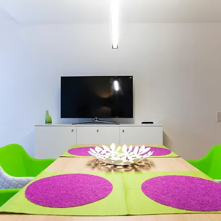 City Aparthotel